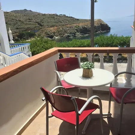 Bonatsa Andros Apartment
